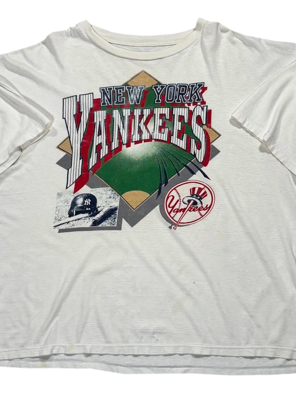 Vintage New York Yankees Graphic T Shirt (Size L)